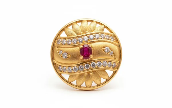 Gold_Ratna_Ring_For_Women